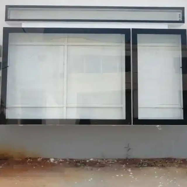 成都超白钢化玻璃超薄灯箱 纤薄焕新视觉体验